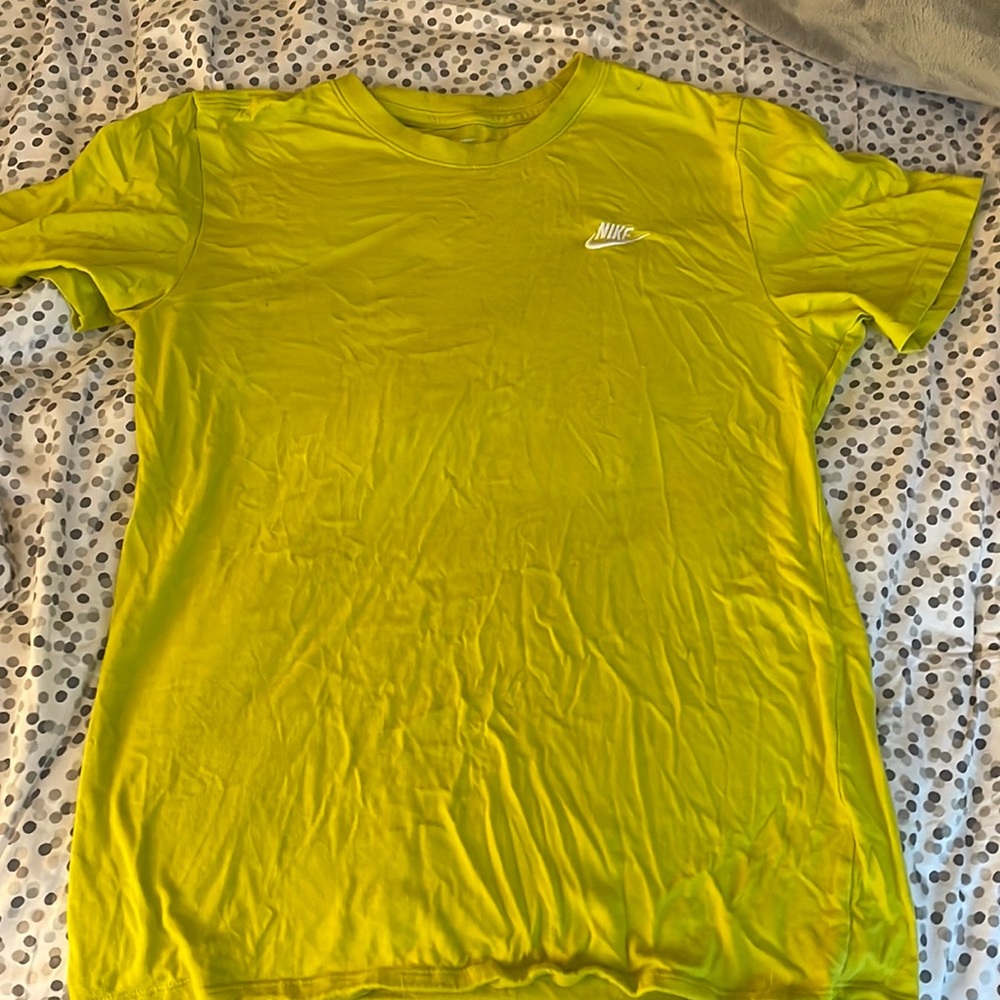 Nike Essential Tshirt